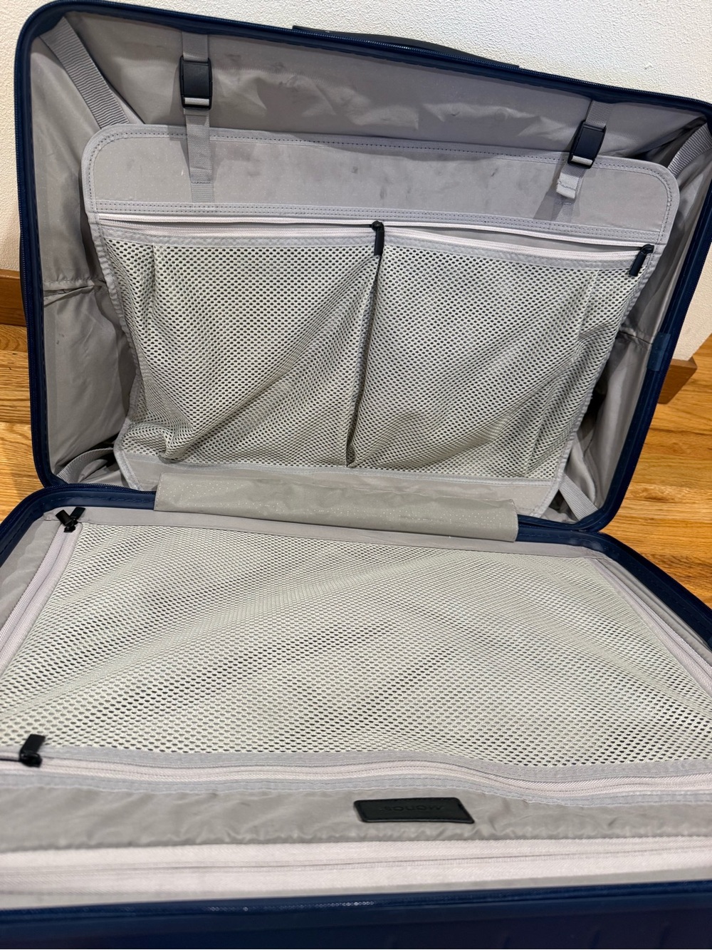26" MONOS Check In Medium Hard Shell Checked Luggage Rolling Suitcase Blue - Picture 4 of 6
